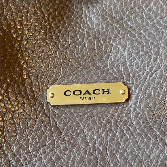 Beautiful cinch Coach purse! - Picture 2 of 11